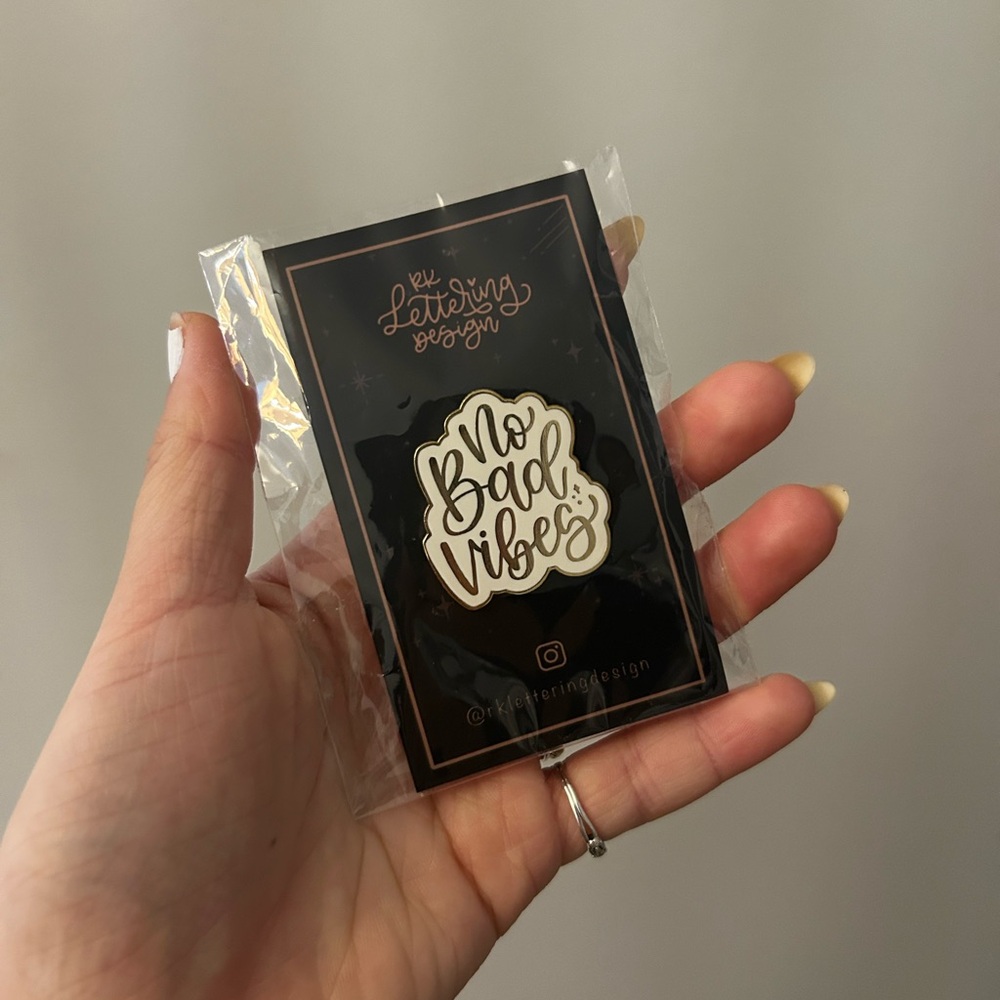No Bad Vibes White and Gold Hard Enamel Pin